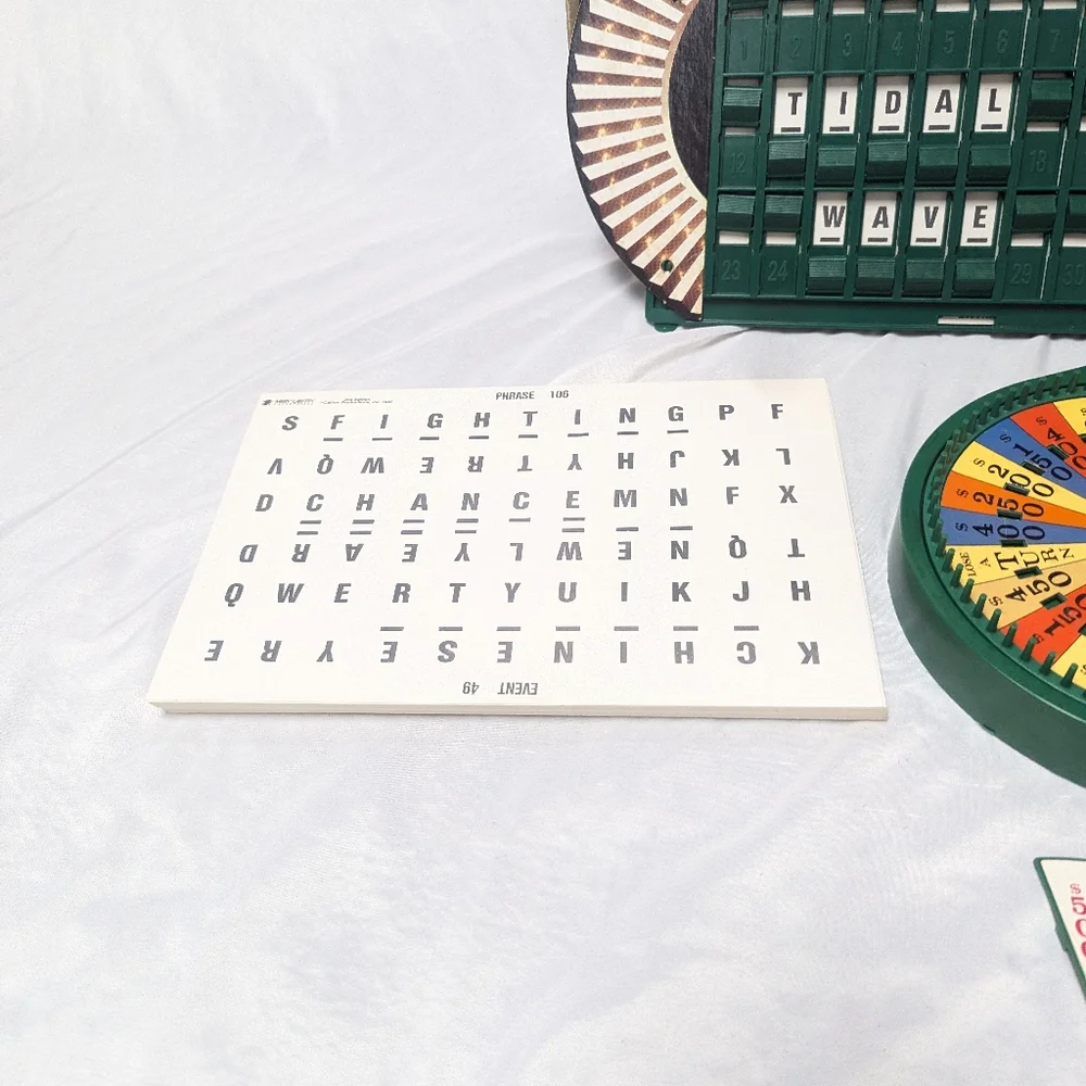 Pressman Vtg 1986 Deluxe Wheel Of Fortune Family Board Game 95% Complete Pieces